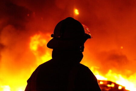 آتش‌سوزی در خوابگاه دانشجویی بم