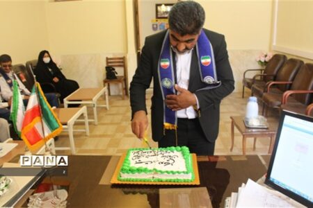 21اردیبهشت ماه سالروز تأسیس سازمان دانش آموزی