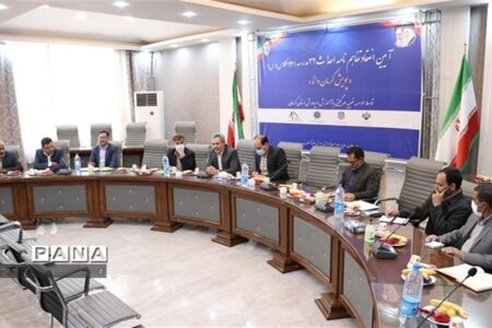 تفاهم‌نامه ساخت ۳۲ مدرسه در استان کرمان امضا می‌شود