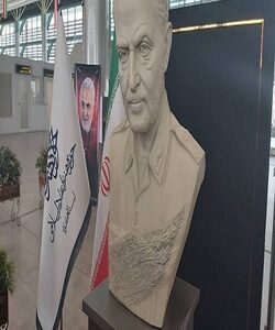 رونمایی از سردیس سردار دلها حاج قاسم سلیمانی