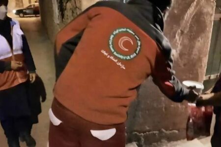 توزیع بیش از۴۷۰  بسته افطاری ساده در ماه مبارک رمضان بین نیازمندان