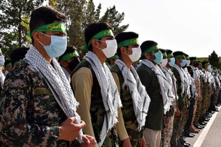 رزمایش بزرگ ۶۰۰۰ نفری جهادگران فاطمی در استان کرمان برگزار شد