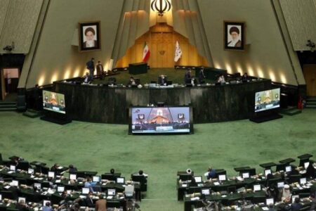 نمایندگان با عملکرد انقلابی، خاطره ماندگاری را در ذهن مردم بجای بگذارند/ مهم ترین رسالت مجلس، دفاع از حقوق مردم و شفاف سازی مسائل کشور است