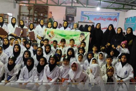 تقدیر معاون امور بانوان اداره ورزش و جوانان از مدال آوران مسابقات بین المللی کیوکوشین