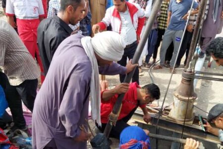 حفر چاه در قلعه‌گنج ۲ کشته داشت/تلاش نافرجام کارگر ایرانی برای نجات یک افغان