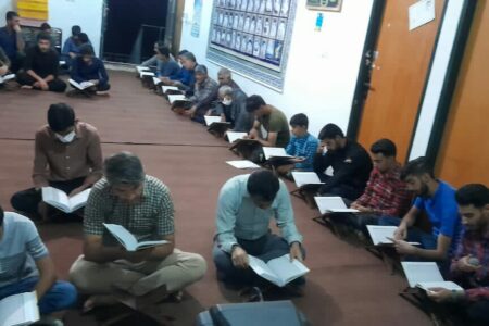 محفل انس با قرآن کریم در محل این حوزه برگزارگردید