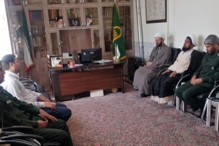 دیدار فرمانده جدید سپاه ناحیه زرند با امام جمعه