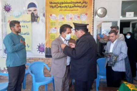 دیدار خدام آستان قدس رضوی با عوامل اورژانس در شهرستان راین