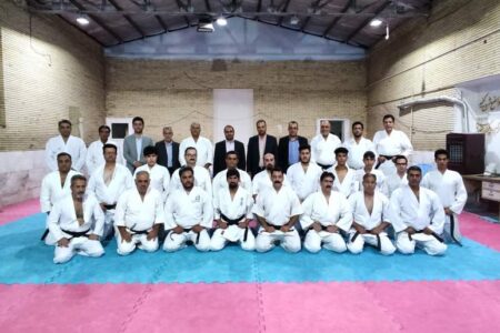 بالا بردن سطح سلامت جسمی با توسعه زیرساختهای ورزشی