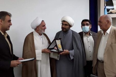 اهدای مدال جوانمردی و پهلوانی کشور به قاضی فداکار کرمانی
