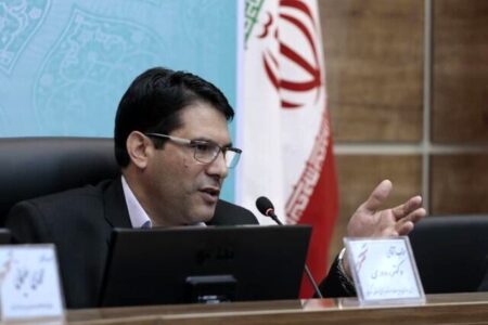 مشکل اتکای تولید در کرمان به طبیعت/تحقق مرحله فراصنعتی و دانش‌بنیان ضروری است
