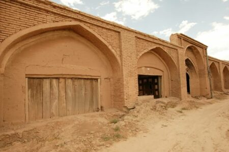 تیمچه علی‌خان کوهبنان مرمت می‌شود