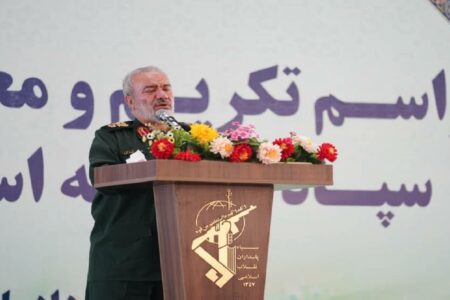 پاسداران در همه میدان‌ها تا پای جان حاضر بوده اند