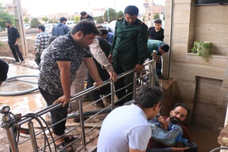 اعزام ۱۱ تیم امدادی به مناطق سیل زده رفسنجان