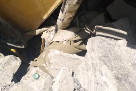 جزییات ریزش معدن روباز در کرمان/هلال‌احمر:خودرو سنگین برای آواربرداری اعزام شده است