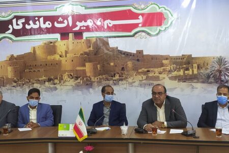 واگذاری اسناد ۹۸ هکتار از اراضی شهرک امام خمینی(ره) بم در دستور کار قرار گیرد