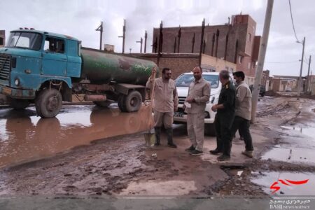 حضور گروه های جهادی کنار سیل زدگان رفسنجان