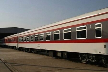 قطار بندرعباس – تهران در سیرجان متوقف شد