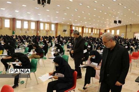 بازدید استاندار کرمان از روند برگزاری آزمون کنکور سراسری در شهر کرمان
