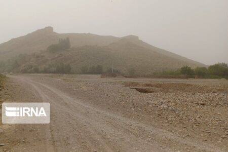 آسمان در شمال و غرب کرمان غبارآلود می‌شود