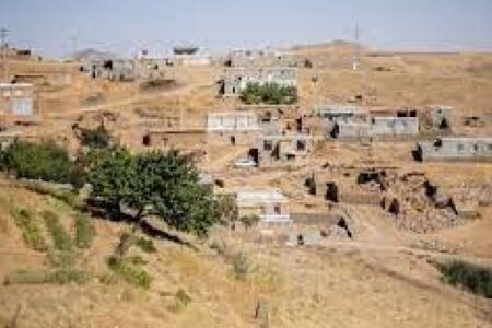 مخالفت با ساخت و ساز در اراضی روستایی کوه باداموئیه اختیار آباد