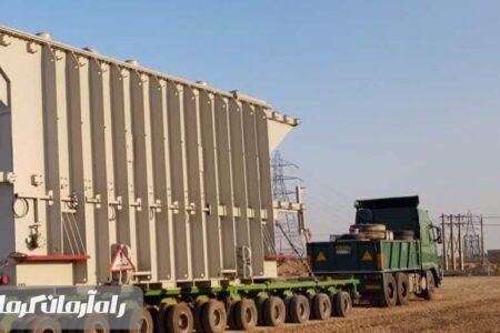 محموله ترافیکی پست سیار برق از ۱۲ تونل جیرفت عبور داده شد