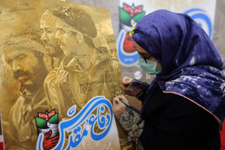 جشنواره شعر دفاع مقدس کرمان فراخوان داد