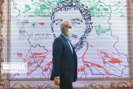 وزیر آموزش و پرورش وارد بم شد