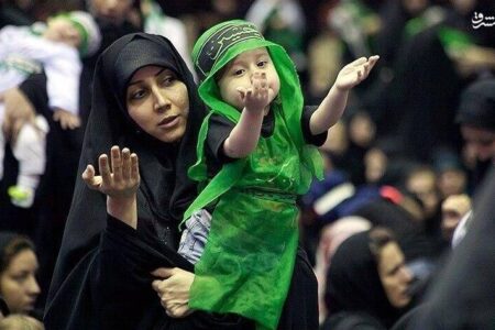 برگزاری همایش شیرخوارگان حسینی کرمان در جوار مرقد سردار دلها