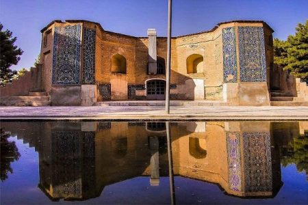 آستان قدس رضوی زمینه بازدید عمومی از باغ بیرم آباد را فراهم کند