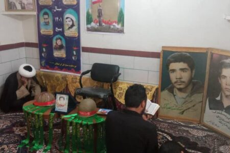 سید احمد مصطفوی در منزل پدر شهید در زرند  برگزارگردید