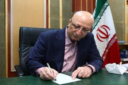 احکام ریاست ۲۰ نفر از رؤسای دانشگاه‌های کشور صادر شد