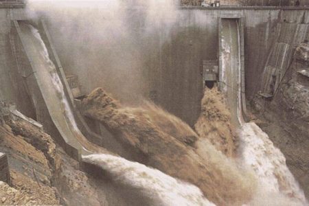 ضرب الاجل قضایی برای تعیین تکلیف اراضی زیر سد جیرفت