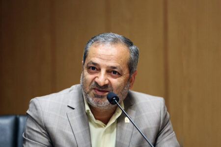 برای پیشگیری از اعتیاد از آموزش و پرورش استمداد می طلبم