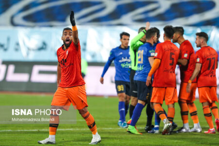 هافبک مس رفسنجان مورد غضب ربیعی قرار گرفت