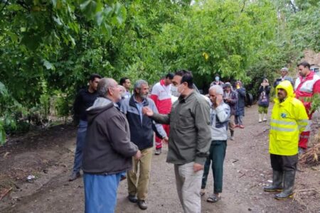 تخلیه شدن روستای کمسرخ راین  به دلیل خطر سیل