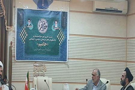 دانشجویان برای مقابله با هجمه های دشمن توانمند می شوند