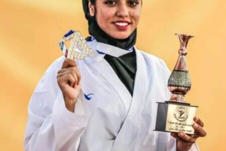 سقف آرزوهای دختر کاراته کای جنوب کرمانی کسب مدال جهانی است
