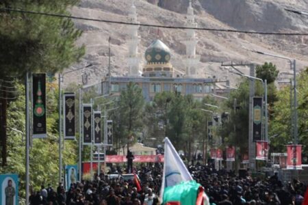 مزار «سیدالشهدای مقاومت» مأوای جاماندگان کرمانی/ قسمت اربعین ما حضور در کنار حاج قاسم بود