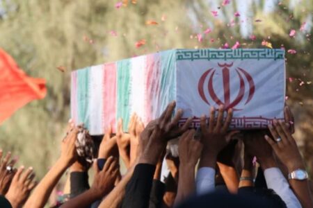 تشییع پیکر «شهید گمنام» در شهداد کرمان