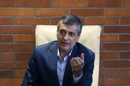 انتقاد رئیس اتاق بازرگانی کرمان از صنایع بزرگ معدنی: کمکی به اشتغال استان نمی‌کنید