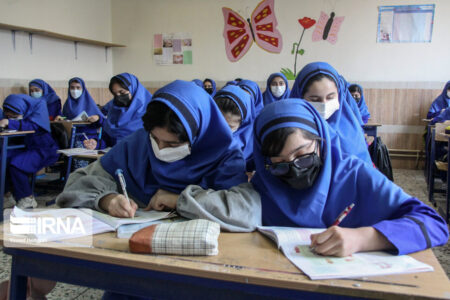 آموزش مجازی به دانش آموزان آسیب زد