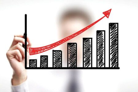 رمزگشایی از پیشرفت اقتصادی توأم با عدالت/ از کاهش تورم تا مشارکت‌ واقعی مردم در اقتصاد