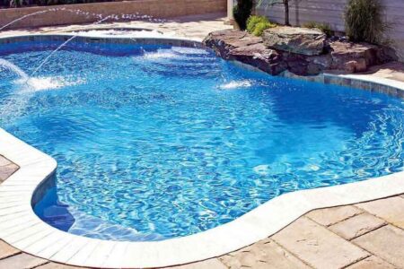 «استخرهای خانگی» باید تعطیل شوند