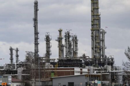 آلمان تاسیسات شرکت روسی روسنفت را مصادره کرد