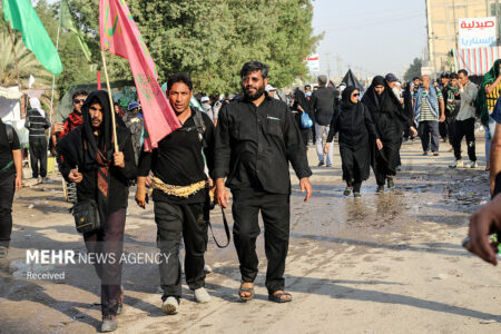 خدمات رسانی به زائران پاکستانی در موکب ماهان مطلوب است