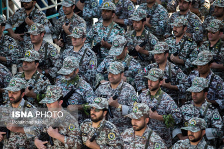 مراسم رژه نیروهای مسلح آغاز شد