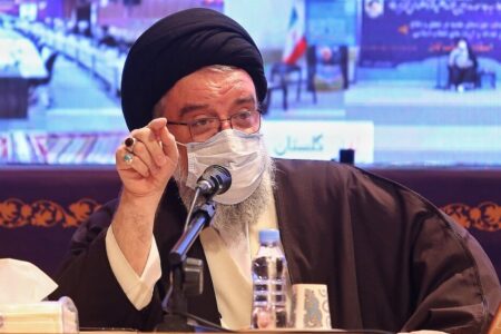 در حفظ نظام اسلامی با هیچ کسی تعارف نداریم