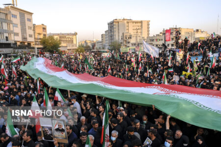 آرزوهای آمریکا، انگلیس و اسرائیل زیر پای مردم لگدمال شد