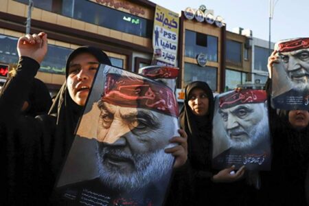 تصاویر/تجمع بزرگ مردم ولایتمدار کرمان در محکوم کردن اغتشاشگران